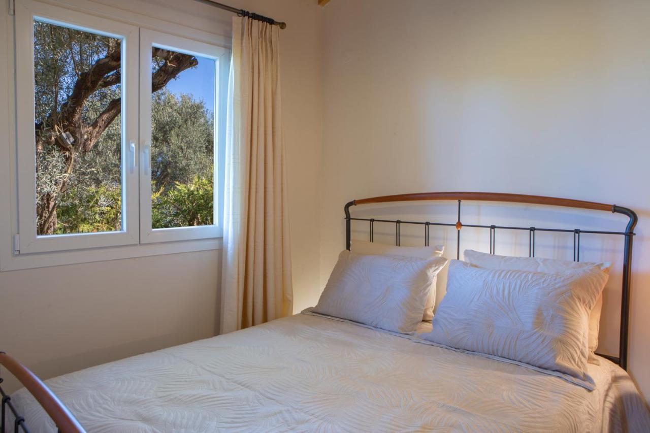 Poly's Villa Lefkada Apolpaina Exteriör bild